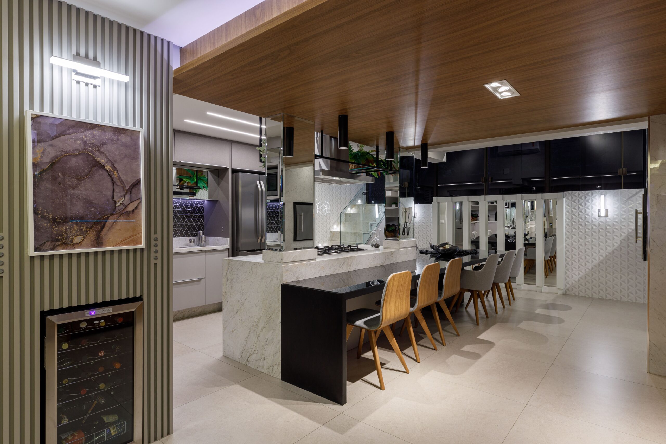 móveis sob medida de uma cozinha residencial, feito por uma marcenaria em curitiba, com design moderno