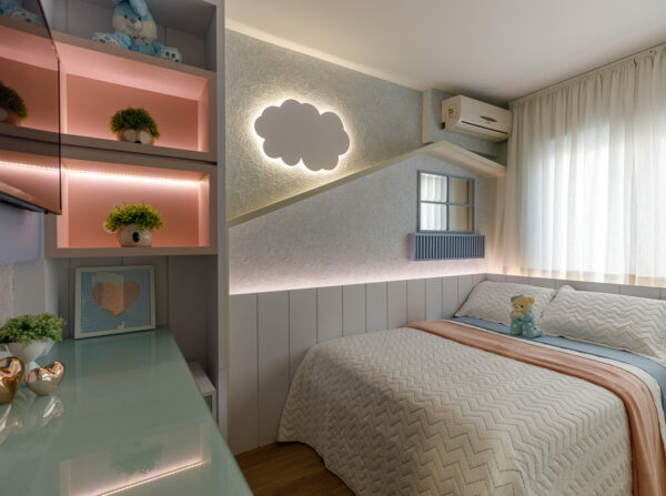 Quarto para menina feito com móveis sob medida, por marcenaria em curitiba, com detalhes exclusivos e em LED