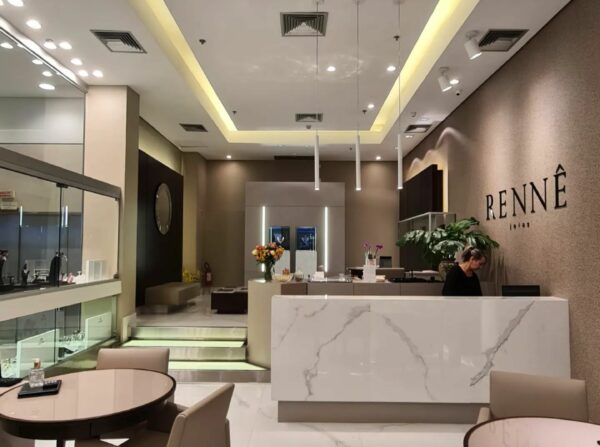 trabalho de uma marcenaria em curitiba finalizado com móveis sob medida